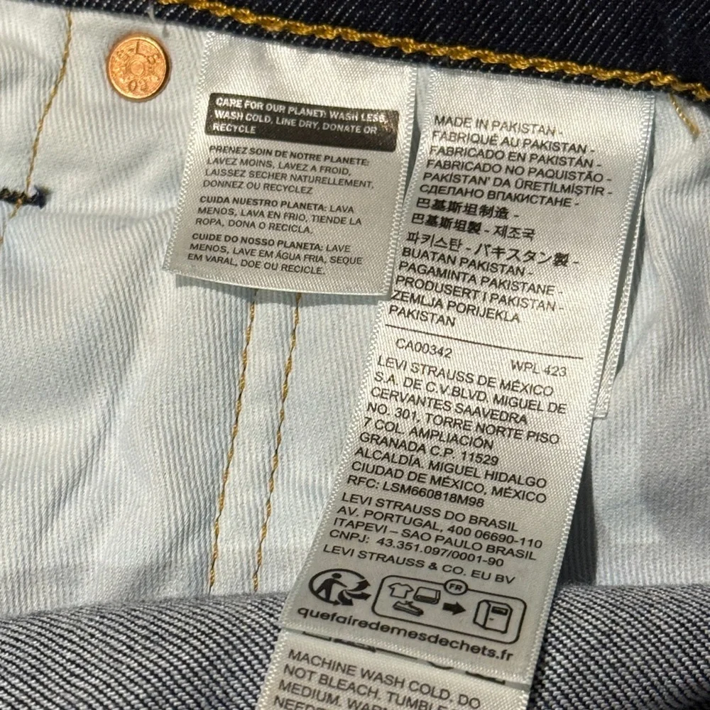 Levi’s 502 Slim Taper - 36x34 - Dark Wash - Picture 6 of 7